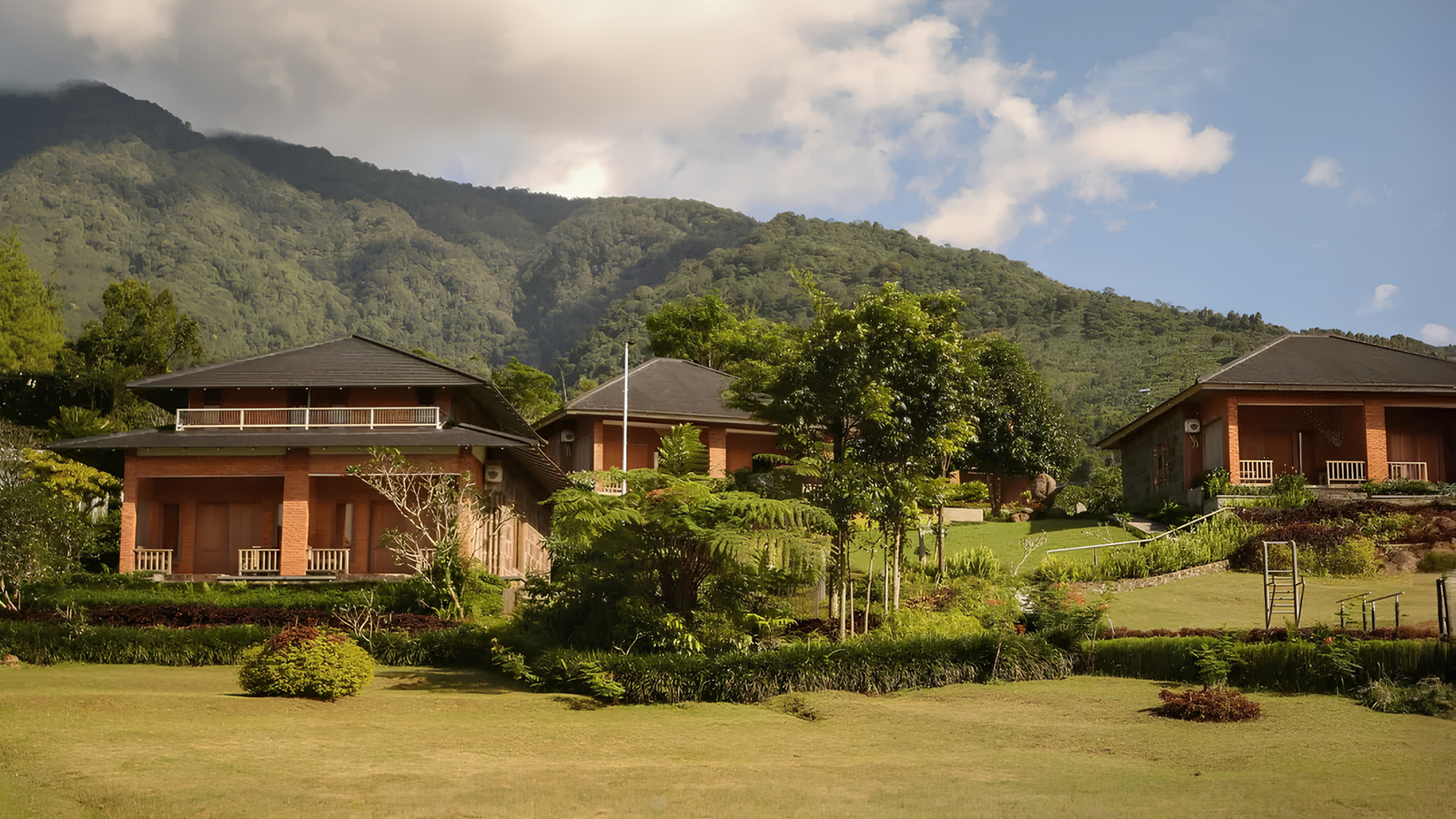 Selayang Villa Genteng